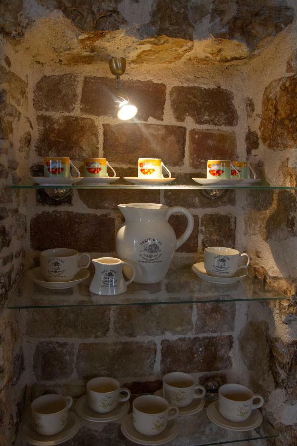 Christina'S Stone Cottage Kassiopi Bagian luar foto